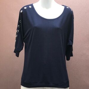 BELLDINI top with sleeve design